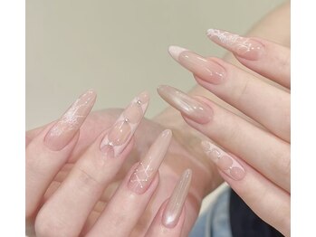 サロン ド ミニュイ(Salon de Minuit)/上品エレガントネイル