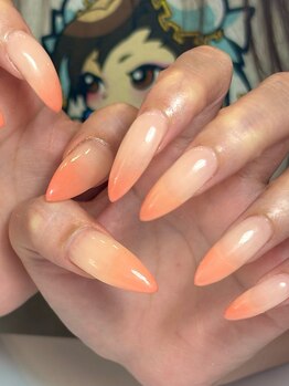 ウズ(UZU)/グラデーションネイル