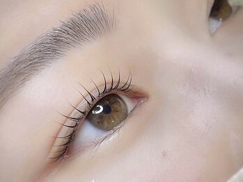 マケア アイラッシュアンドネイル 南越谷 新越谷(Makea)の写真/"ナチュラルに盛れる”韓国ティントパーマが大人気！自まつ毛の濃さ太さUP＋保湿トリートメント効果★