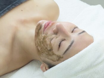 Leafy 荻窪【リーフィ】ハーブピーリング/小顔矯正【12/16 NEW OPEN（予定）】/ハーブピーリング（顔）