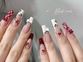 ベストネイル 池袋東口店(Best Nail)の写真/【こだわり派さんに嬉しいつけ放題】わかりやすい料金設定で、種類豊富なパーツがつけ放題！持ち込みOK◎