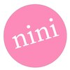 ニニ(nini)ロゴ
