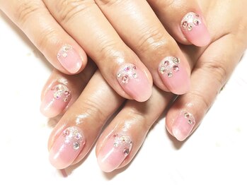 キュアエヌ(cure.n)/上品ストーンネイル