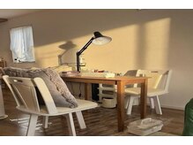 ネイルやケアを楽しめるリラックス空間