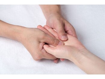 健美苑 新宿西口店/熟睡ヘッドスパ+足裏+ハンド