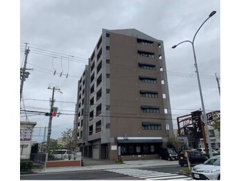 DIRETTO eye beauty/【外観】1