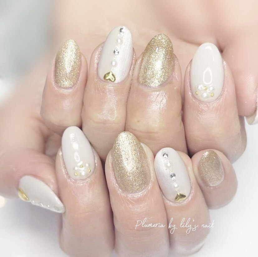 2026年冬トレンド】プルメリアのネイルデザイン集｜人気順