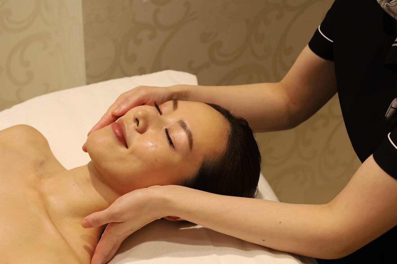 ルネティルタ エミフルMASAKI店(RUNE Tirtha)｜ホットペッパービューティー