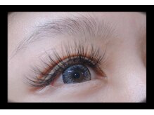 アムール(amour)/ボリューム×フラット