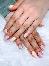 アムルーズ(Amoureuse)/贅沢カラフルネイル♪