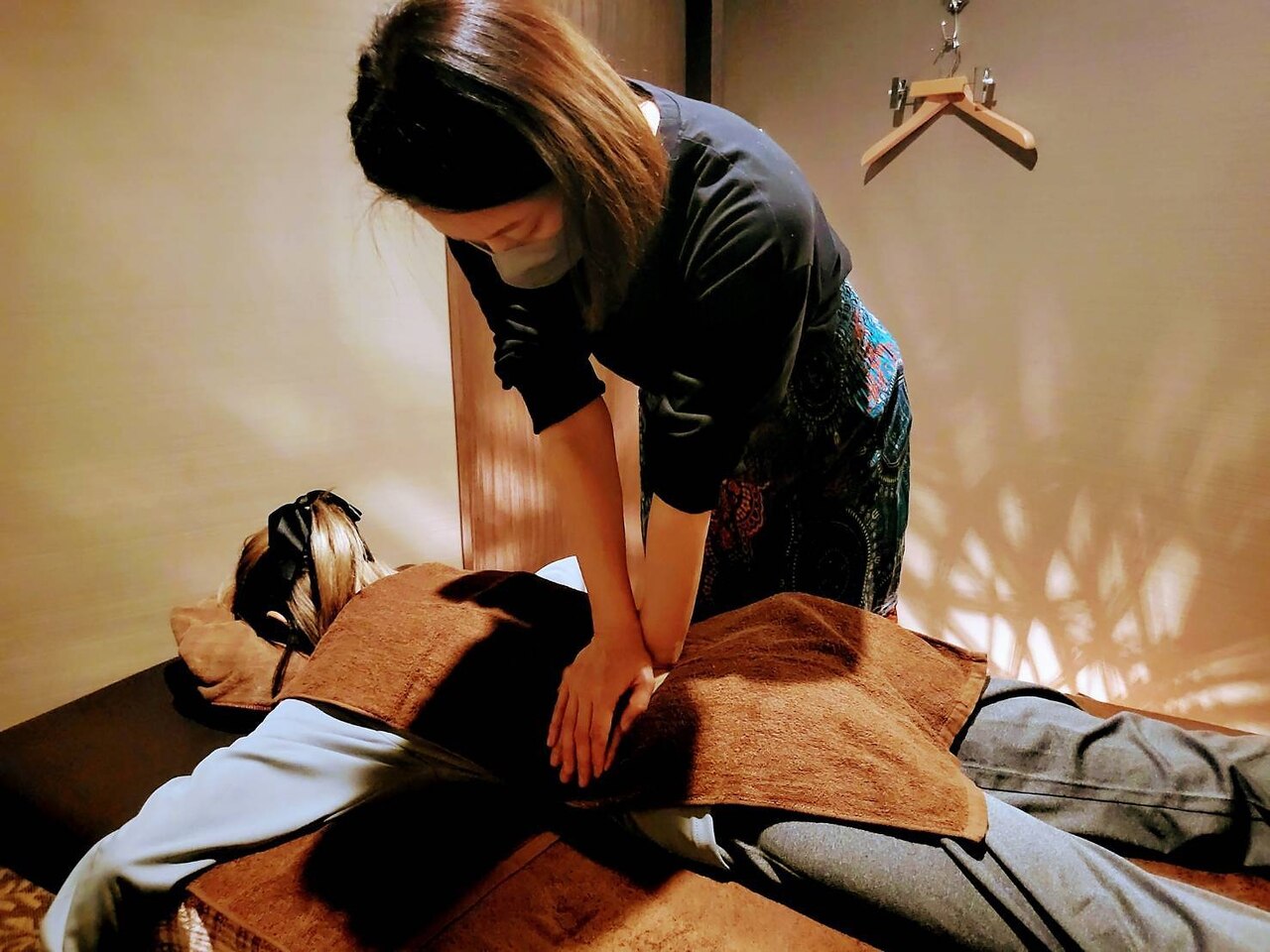 【迷ったらまずはこれ♪】男女共通もみほぐし60分\4,360→\3,570