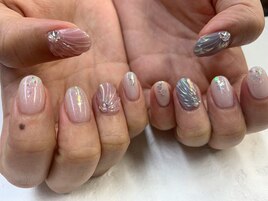 ぷっくりオーロラシェルネイル