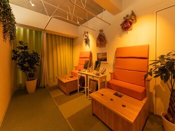 ツバキ(TUBAKI)/よもぎ蒸し