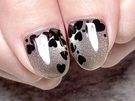 大人気！ハートホロネイル