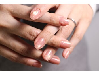 ベル(Belle)の写真/【マグネット100色以上】大人気のenoi新作マグ全カラーご用意！ハンドマッサージorハンドパック付きコース