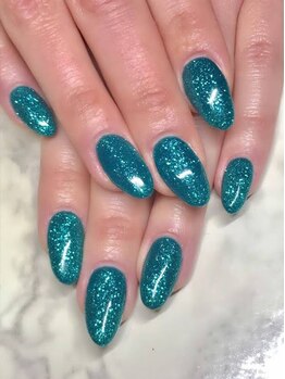 エメラルドグリーンラメ Pg フォレスト Forest Hair Nail のフォトギャラリー ホットペッパービューティー