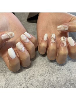 ハレトキネイル(haretoki nail)/ホワイトニュアンス