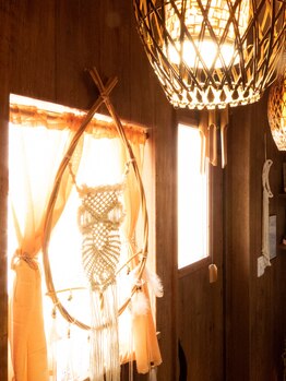 バリニーズサロン ノル(nol)/バリ風の店内