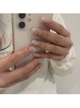 ムーイ 外苑前(mooi.)/white gradation