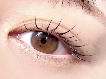 ローブセカンド(L'aube 2nd)/ラッシュリフト/ムーンロッド