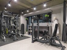 フィジオプラス 恵比寿(Physio+)の雰囲気（最高品質マシン使用。姿勢改善を図りながらボディメイク可）