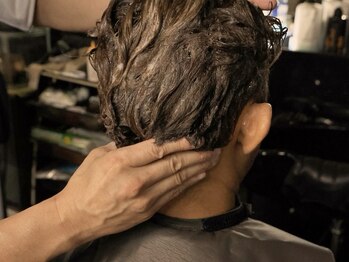 ディーパー(DEEPER)/首元もしっかりほぐします。