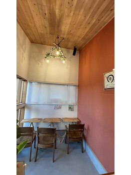 ごえん 四日市店/待合室