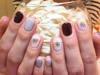 ネイルズ ララ(nails Lala)/秋ネイル。
