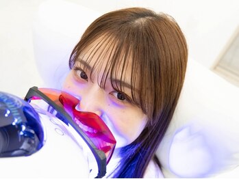 ミガク 京都四条大宮店(MIGAQ)の写真/【四条大宮】圧倒的な美白効果◇メンズにおすすめ★お得な回数券通い放題あり！白い歯で第一印象も◎