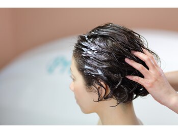 ティエドゥール エム(tiedeur × EMU)/ヘッドスパ1