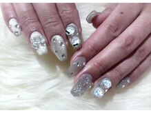 エミュレ(emure.)/キラキラキティちゃんネイル