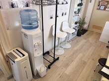 リ・ムーヴ鍼灸整体院　大宮駅前院/☆明るい待合室です