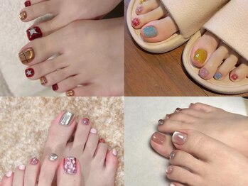テイミイネイル(Timi Nail)の写真/【ハンド+フットクーポン有★】大人気！足元までお洒落に♪フットネイルの施術はぜひ当店にお任せ下さい◎