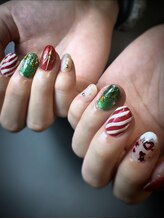 ジャミーラゾフル(Jamila-zohr)/クリスマスネイル