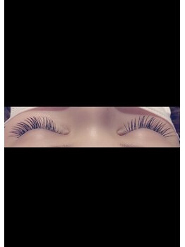 フリルアイビューティ 豊中店(Frill Eye Beauty)/