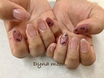 ダイナ ムーン(Dyna moon.)/ハートネイル