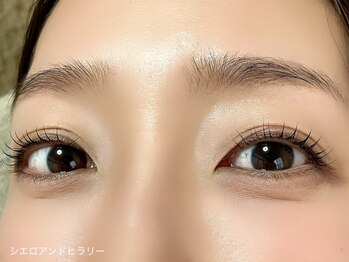 シエロアンドヒラリー/