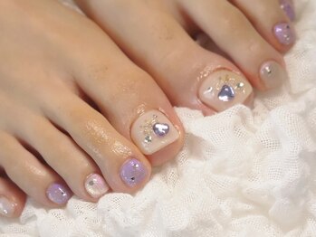 リノ(rino)の写真/暖かくなってサンダル活躍！フットネイルで指先からおしゃれに♪初めての方でも安心の施術です◎