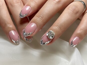 サロンドフォーエイチ(salon de 4H)/輝くガラスフレンチ☆ラメネイル