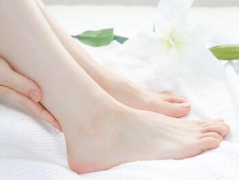オテモネイル(otemo.nail)の写真/清潔感のあるナチュラルな癒し空間で、足の角質ケア♪足裏の角質ケアで、触りたくなるツルツルの素足へ♪