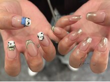 シー(SHE)/スヌーピーネイル