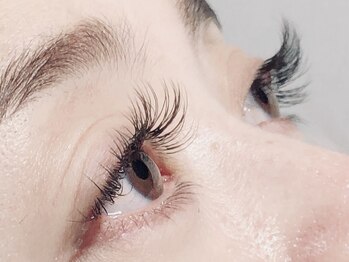 ソウイ フェイスアンドアイ 川崎(Sou-I face&eye)/ブラウンフラットラッシュ