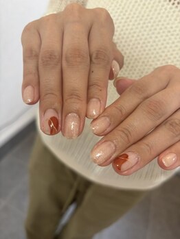 ブライト(bright)の写真/～指先を美しく・育てる～専門資格をもつネイリストに自爪育成・トラブル爪・モチのお悩みご相談ください◎