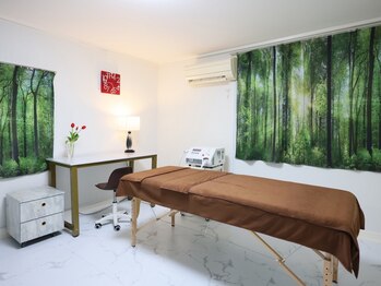 レーヴ(Reve)の写真/完全個室のプライベート空間で、周りの目を気にせず施術が受けられる★お仕事帰りにも◎《最終受付19:00》