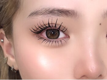 and Laurel渋谷[LEDマツエク/アンドヘルシーパリエク/パリジェンヌまつげパーマ/眉毛]の写真/上下SETでぱっちり★&healthy（アンドヘルシー）+下まつ毛つけ放題も人気◎束感仕上げでボリュームもUP！