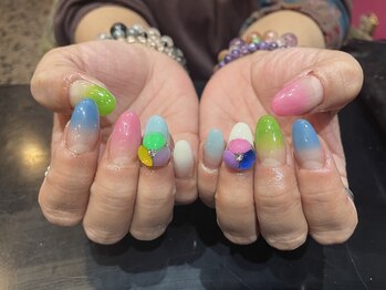 ボディ 高知店(BODY)/カラフル