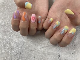 カラフルネイル