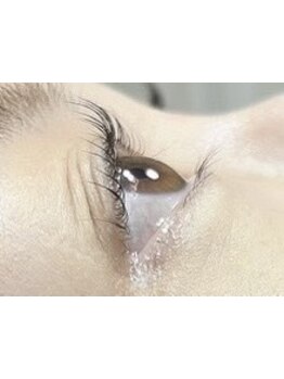 ナチュラル上品な目元にしたい