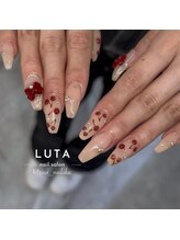 ルタネイル(Luta nail)/持ち込みやり放題