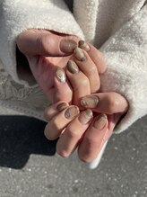 エム(em)/ベージュデザイン